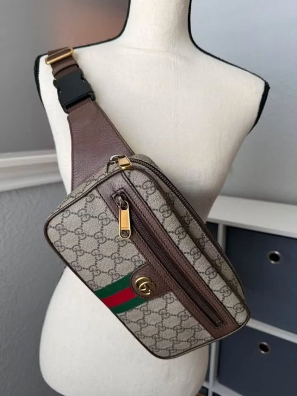 Gucci Ophidia GG Supreme Medium Belt Bag 574796 Brown Web Fanny Pack Authentic